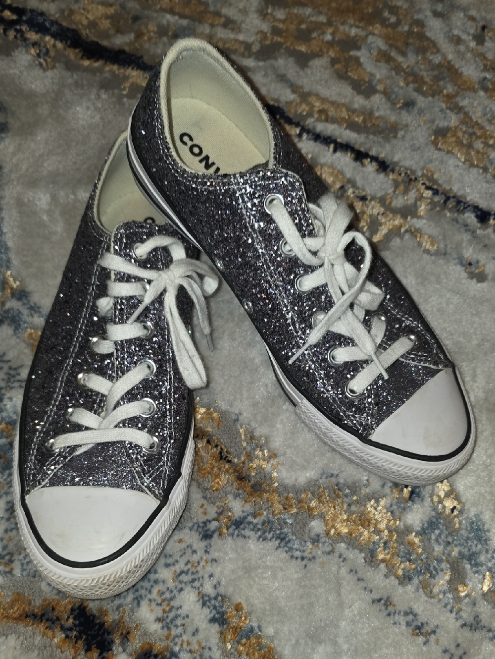 Converse Low Top Glitter Sneaker - Silver and White usa size 9 - Picture 13 of 14